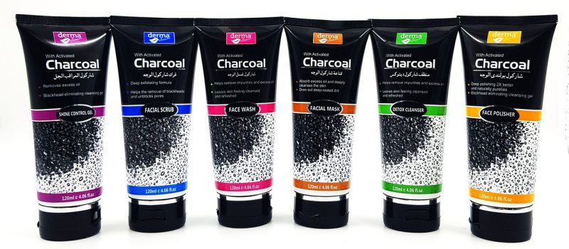 Derma Clean Charcoal Facial Kit