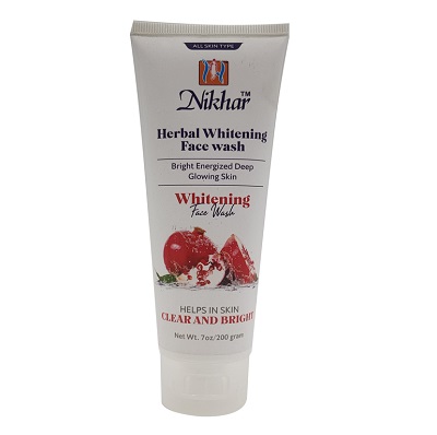 Nikhar Herbal Clear & Bright Whitening Face Wash 200g at Manmohni